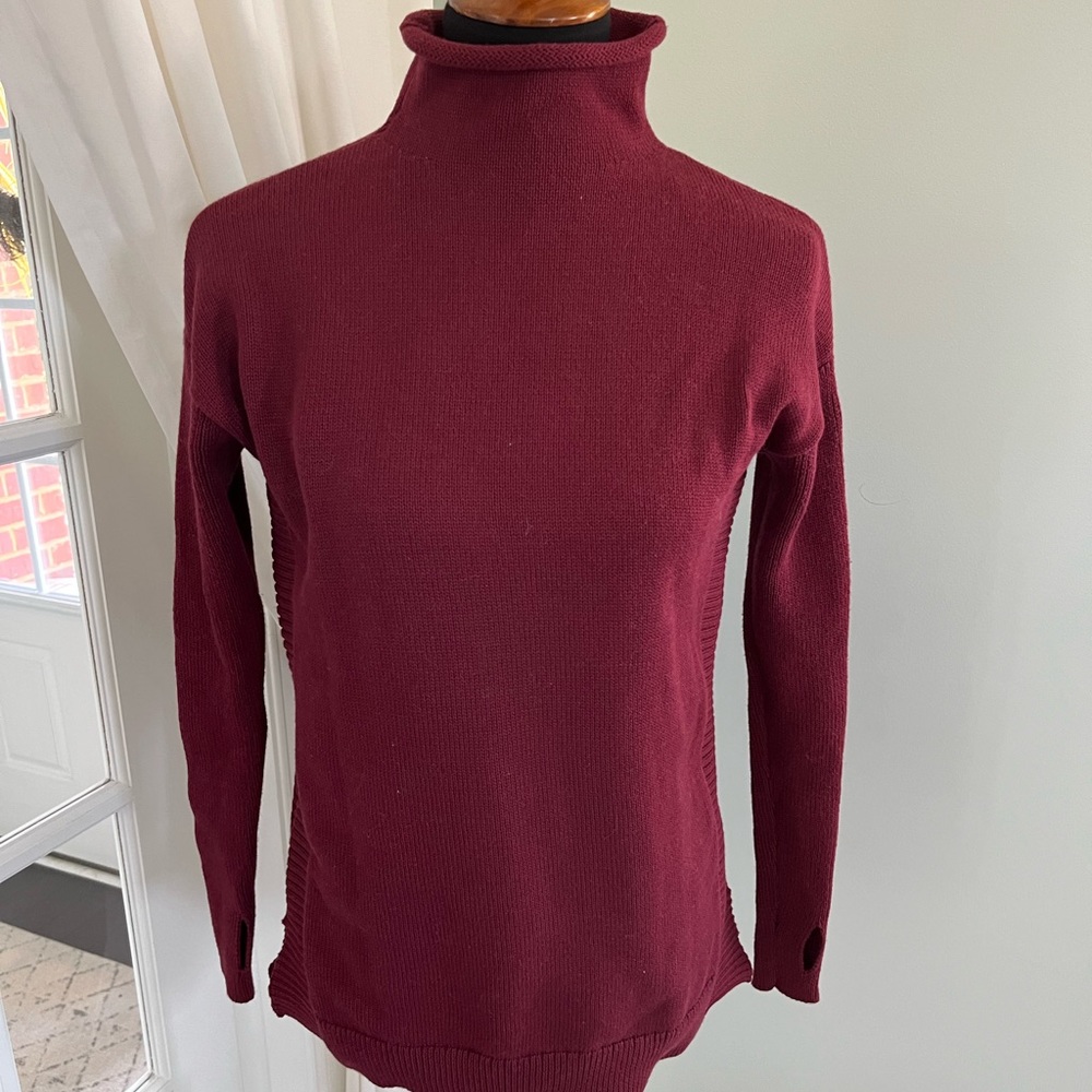 Magenta funnel neck sweater by Tahari. Size XS